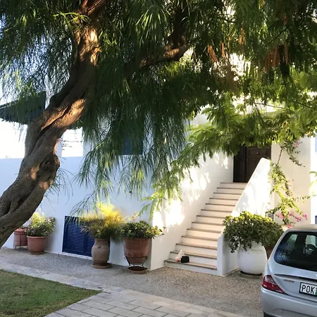 Costa Haraki