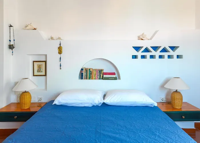 Costa فيلة شاراكي